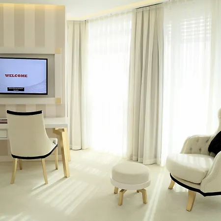 Hotel Ramada & Sisli