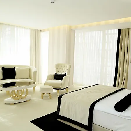 Ramada & Sisli Hotel
