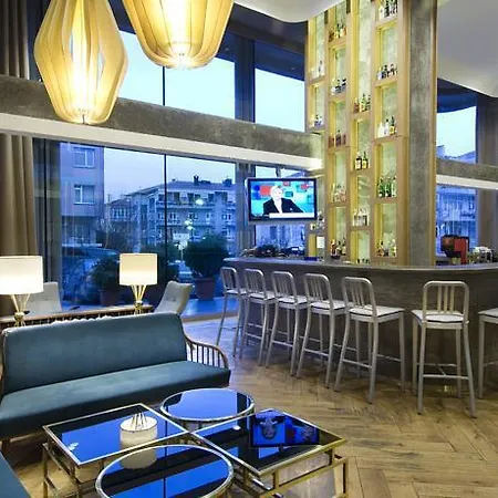 The Cettia 4*