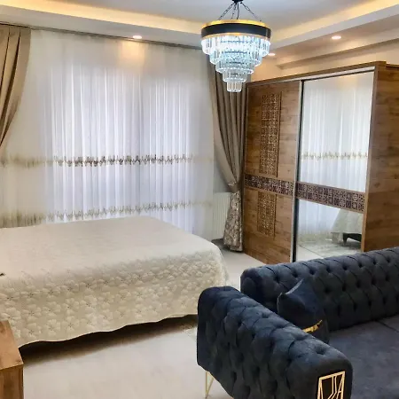 منزل للإقامة L'elegance De Jjm *