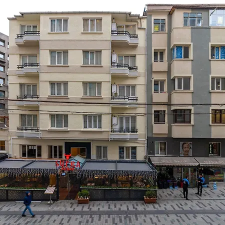 Sufra Aparthotel 2*