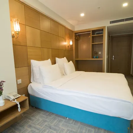 Cumbali Plaza Hotel 3*