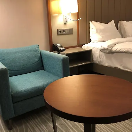Hilton Garden Atatuerk Airport 4*