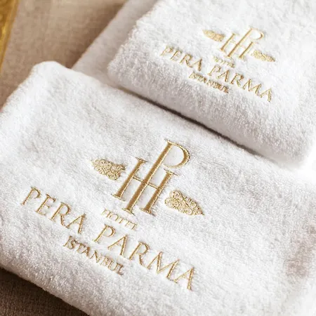 Pera Parma Hotel