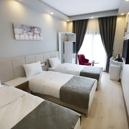 Hotel Royal Inci 3*