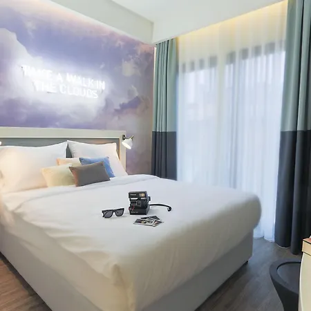 Hotel Cloud7