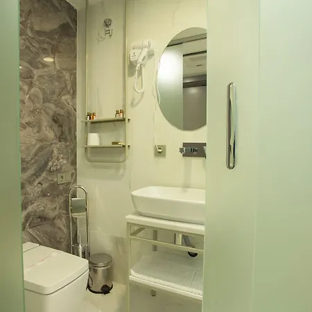 Taksim V Hotel 3*