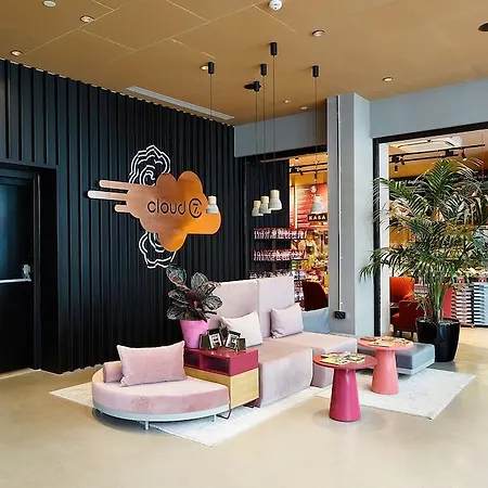 Hotel Cloud7