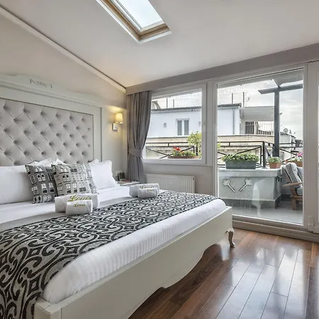 Louis Luxury Apartment *