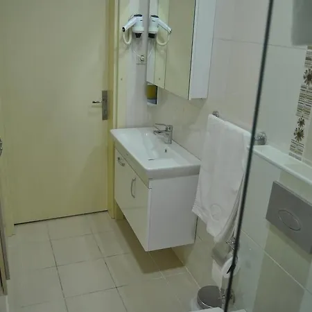 Net House Отель 3*