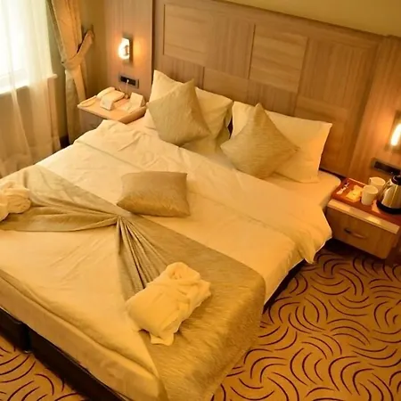 Orya Hotel 2*