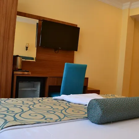 Hotel Riverland &