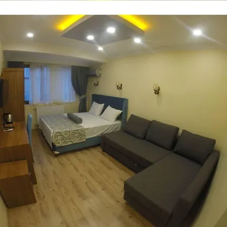 Riverland & Hotel 3*