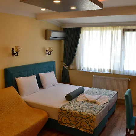 Hotel Riverland & 3*
