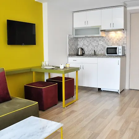 Apartment Almond Hill *