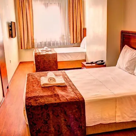 Hotel Real Life