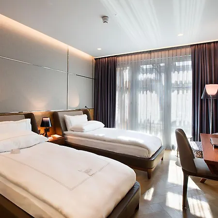 Fer Otel