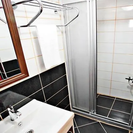 Taksim Palace 2*