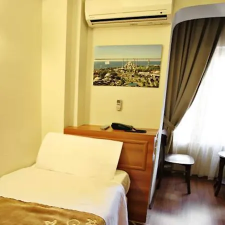 호텔 Taksim Palace 2*