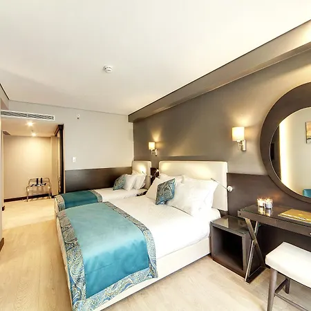 Hotel Mukarnas Taksim 3*