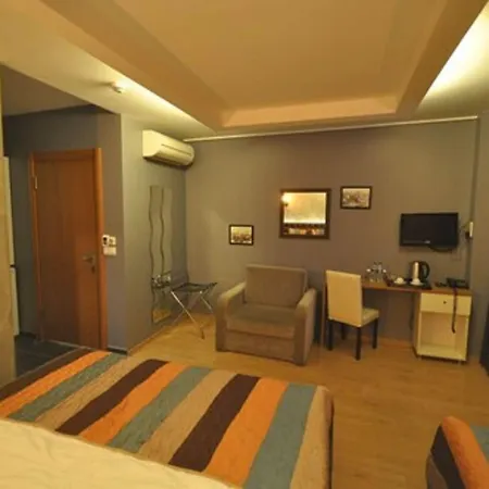 Retropera 2* İstanbul