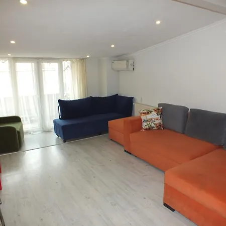 Apartment Taksim 9 *