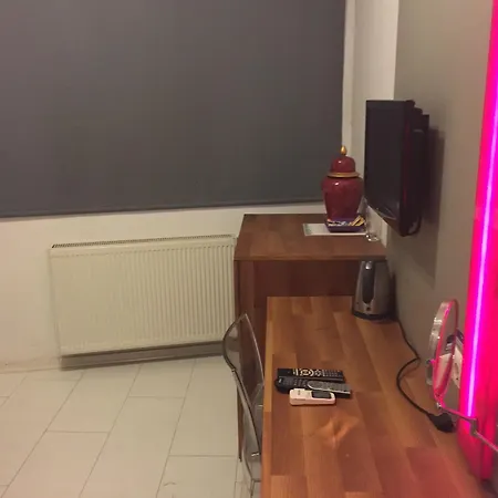 Black Aparthotel 2*