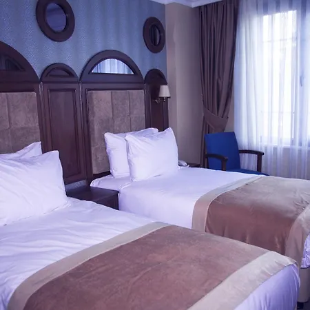 Golden Pen Hotel 3*