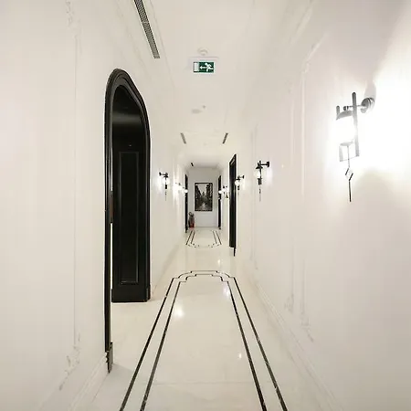 Akka Lush Taksim Otel 4*