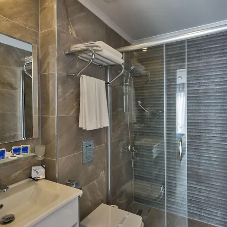 Отель Inntel 4*