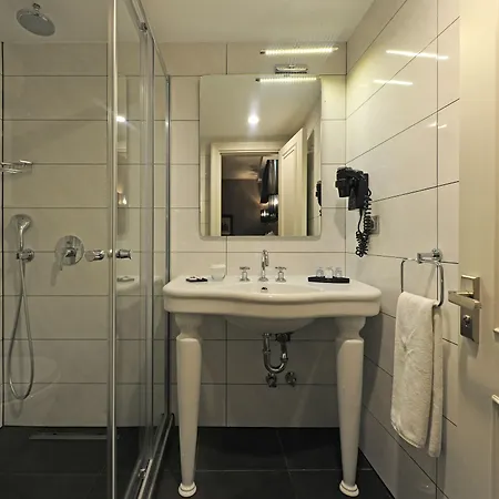 Hotel Le Petit