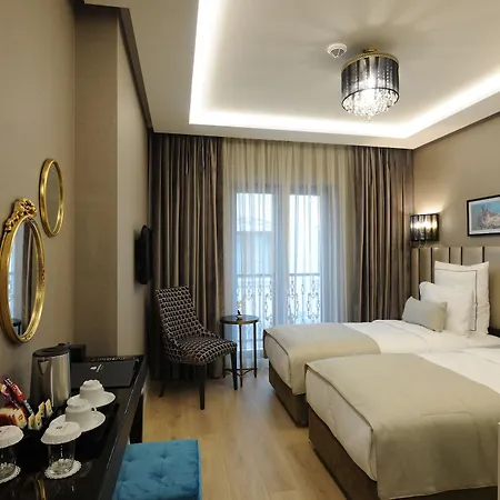 Hotel Le Petit 3*
