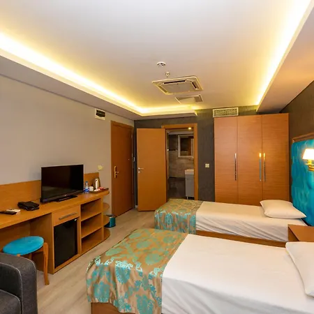 Grand Palace Отель 3*