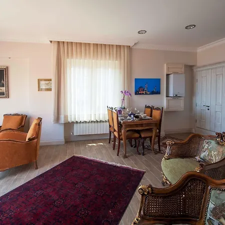Lir Long Apart Otel