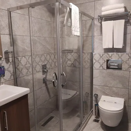Hotel Magnaura House 3*