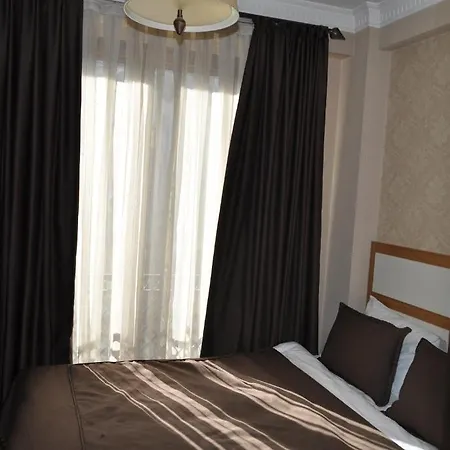 Gozde Otel 2*