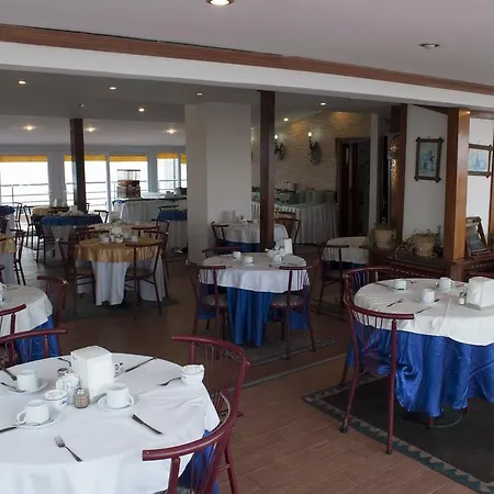 Hali Hotell