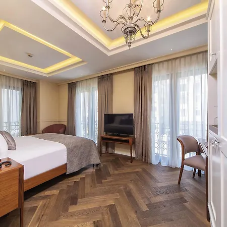 Otel Morione & Center