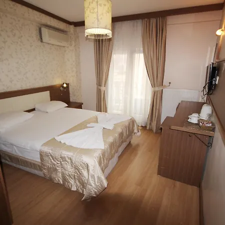 Flower Palace Hotel 2*