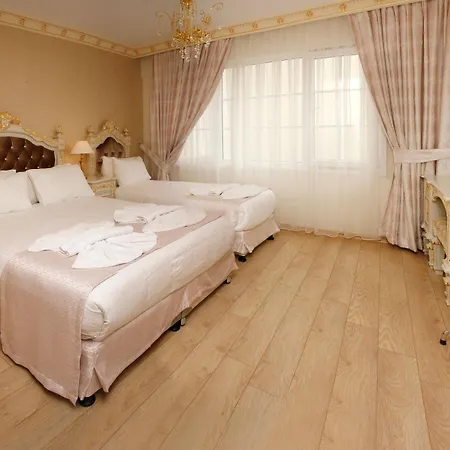 Отель Karakoy Port 4*