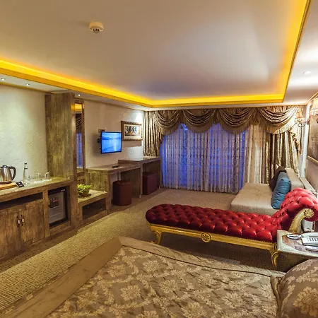 Grand Ambiance فندق
