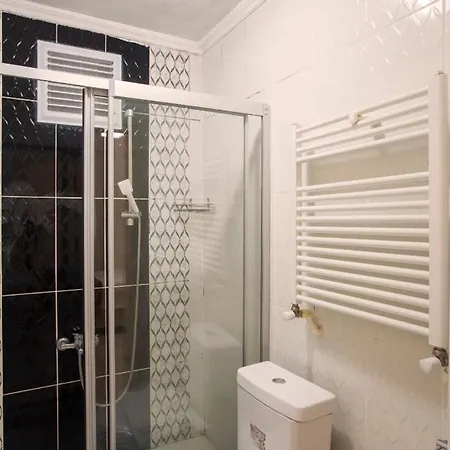 B&B Divan Wooden