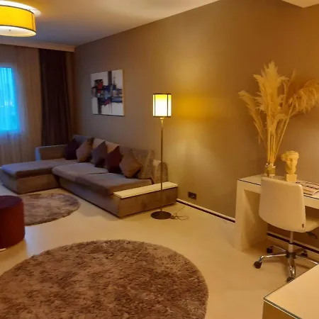 Atasehir Flora Suits *
