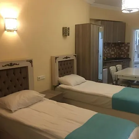 Aparthotel Amida House 2*