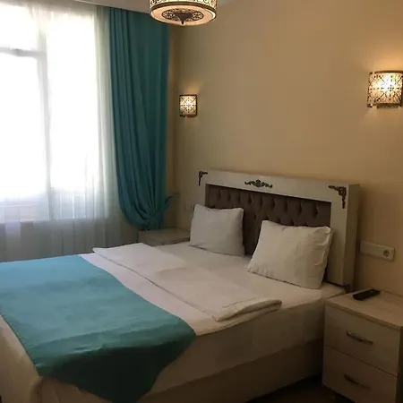 Aparthotel Amida House 2*