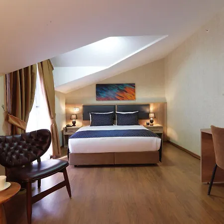 Hotel Jaff & Nisantasi 4*