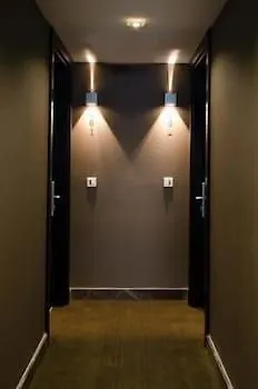 فندق انسيتي نيسانتاسي 3*