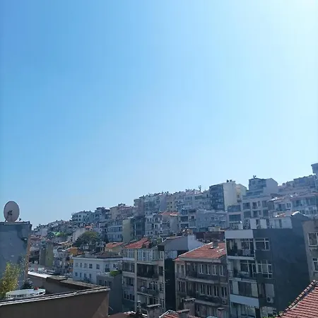 Taksimde Harika Terasli Kismi Deniz Manzarali Daire * Istanbul