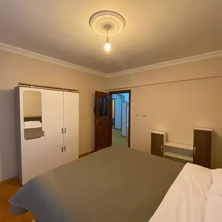2 Bedrooms Central Area Located 2 Floor Appartement Istambul