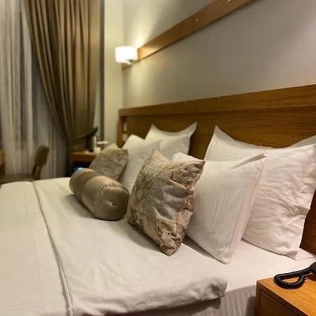 Aparthotel Won Plaza *